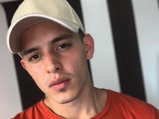 LiamEnzo camshow pussy sex